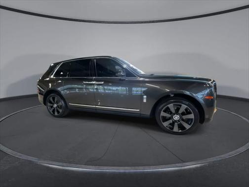 2019 Rolls-Royce Cullinan Base