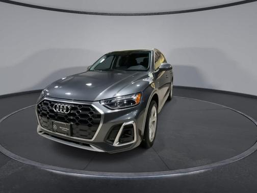 2023 Audi Q5 45 S line Premium Plus