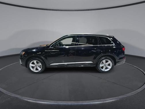 2022 Audi Q7 45 Premium