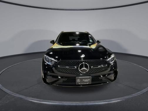 2025 Mercedes-Benz GLC 350e Base 4MATIC