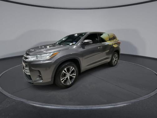 2017 Toyota Highlander LE
