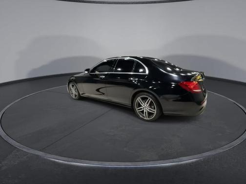 2017 Mercedes-Benz E-Class E 300 Sport