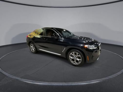 2022 BMW X4 xDrive30i