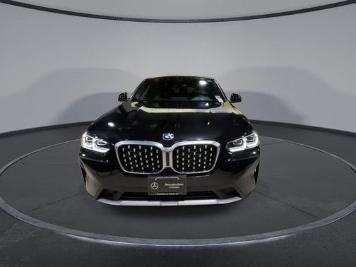 2022 BMW X4 xDrive30i