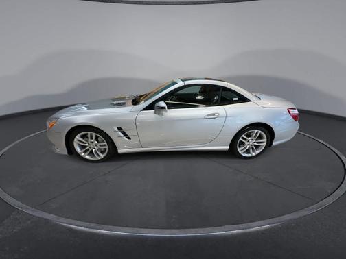 Iridium Silver Metallic 2014 Mercedes-Benz SL-Class SL 550