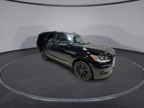 2023 Lincoln Navigator L Reserve