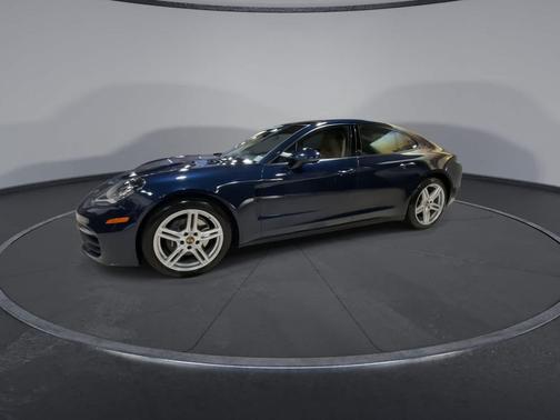 2022 Porsche Panamera 4