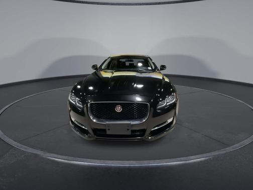 2016 Jaguar XJ XJ R-Sport