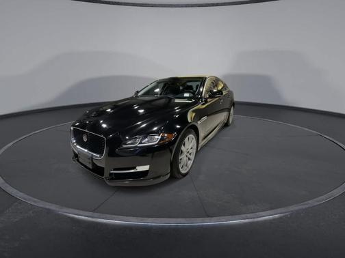 2016 Jaguar XJ XJ R-Sport