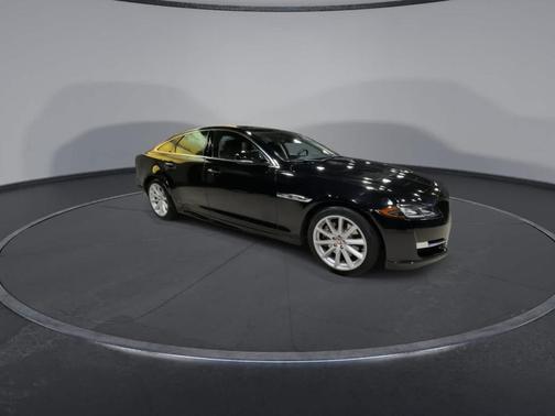 2016 Jaguar XJ XJ R-Sport