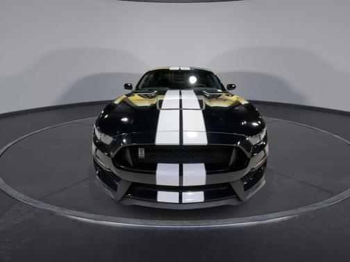 2019 Ford Shelby GT350 Base