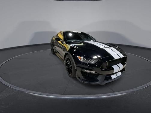 2019 Ford Shelby GT350 Base