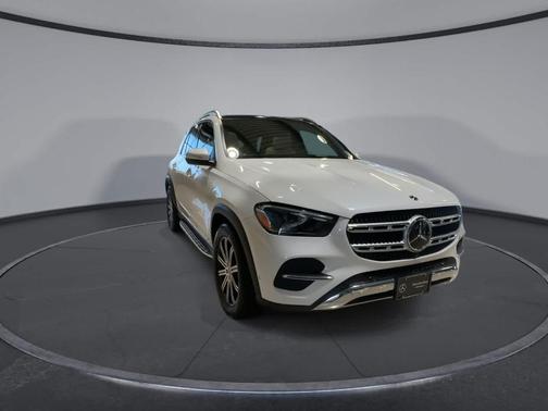 MANUFAKTUR Moonlight White Metallic 2026 Mercedes-Benz GLE 350 Base 4MATIC
