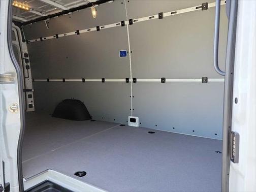 2025 Mercedes-Benz Sprinter 2500 High Roof
