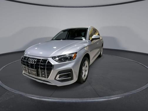 2022 Audi Q5 40 Premium
