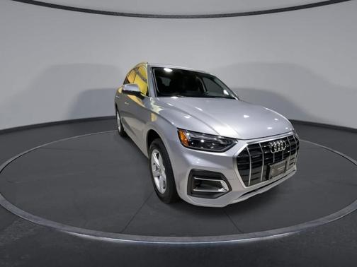 2022 Audi Q5 40 Premium