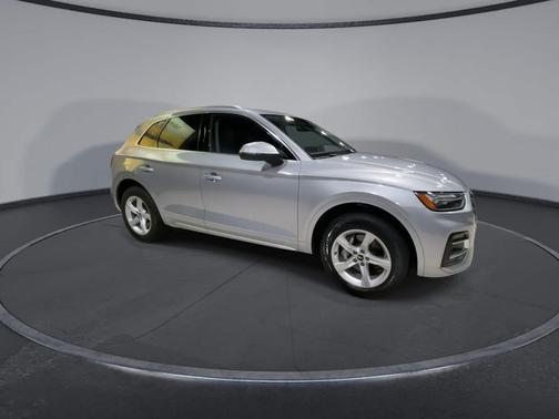 2022 Audi Q5 40 Premium