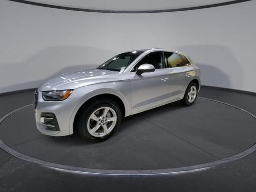 2022 Audi Q5 40 Premium