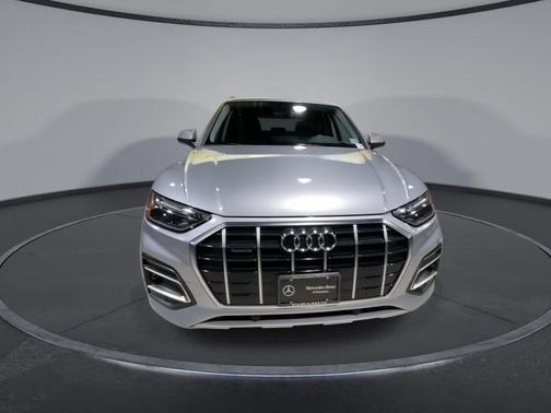 2022 Audi Q5 40 Premium