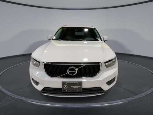 2019 Volvo XC40 T5 Momentum