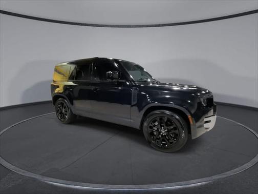 2023 Land Rover Defender 110 SE