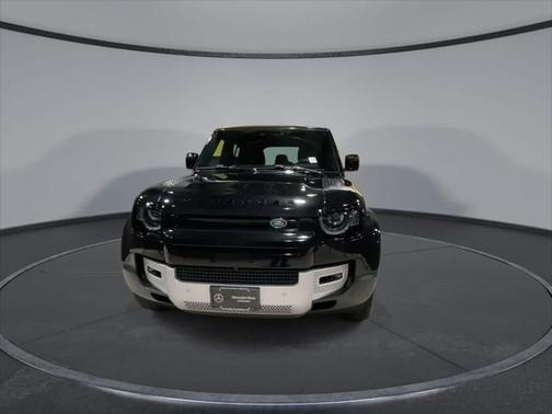 2023 Land Rover Defender 110 SE
