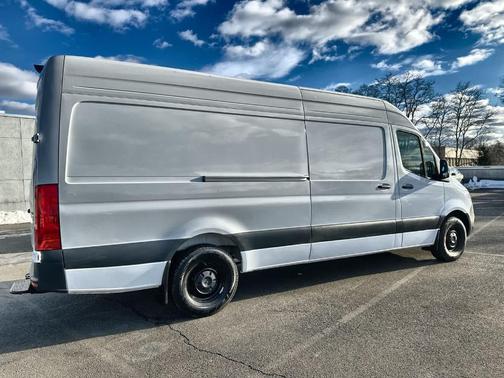 2025 Mercedes-Benz Sprinter 2500 High Roof 4-Cyl Diesel HO
