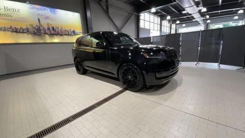 2023 Land Rover Range Rover P530 SE