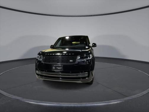 2023 Land Rover Range Rover P530 SE