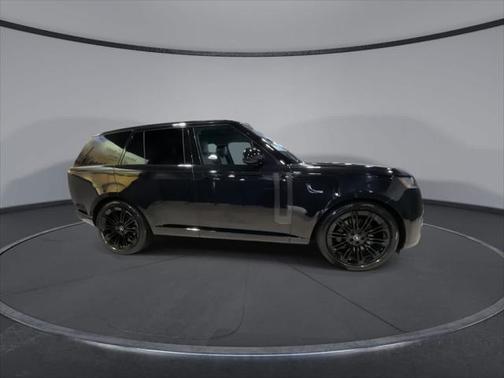 2023 Land Rover Range Rover P530 SE