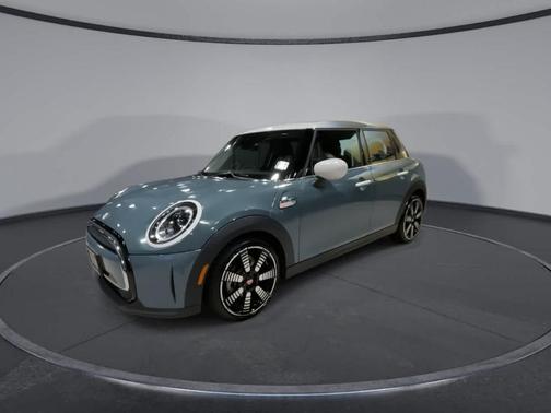 2023 MINI Hardtop Cooper