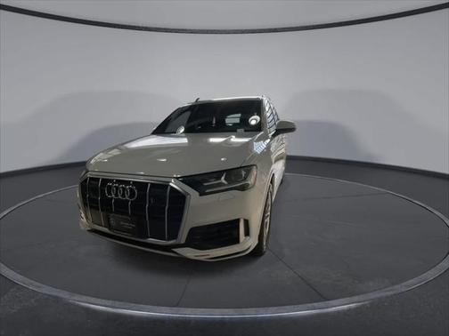2022 Audi Q7 55 Premium Plus