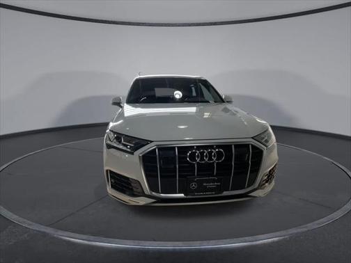 2022 Audi Q7 55 Premium Plus