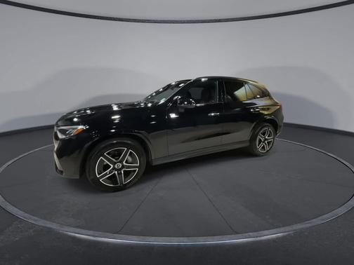 2025 Mercedes-Benz GLC 300 Base 4MATIC