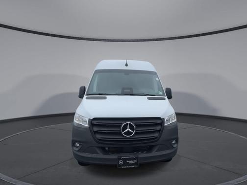 2025 Mercedes-Benz Sprinter 2500 Standard Roof 4-Cyl Diesel