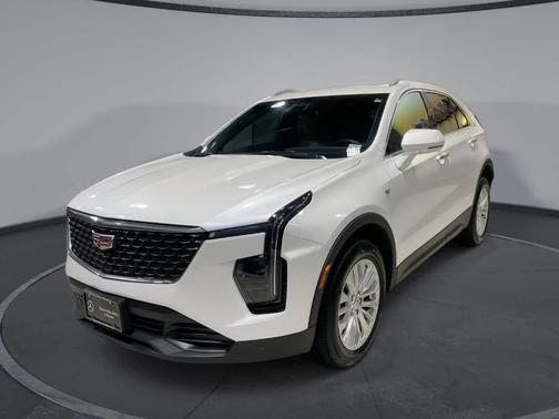 2024 Cadillac XT4 Luxury