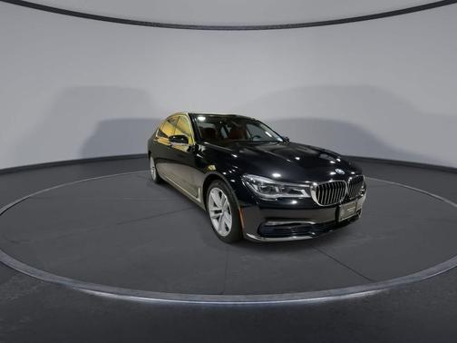 2016 BMW 750 i xDrive