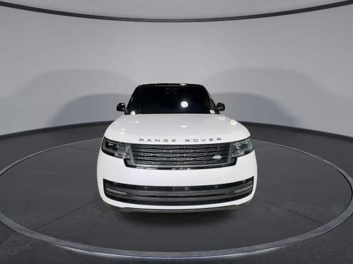 2023 Land Rover Range Rover P530 SE