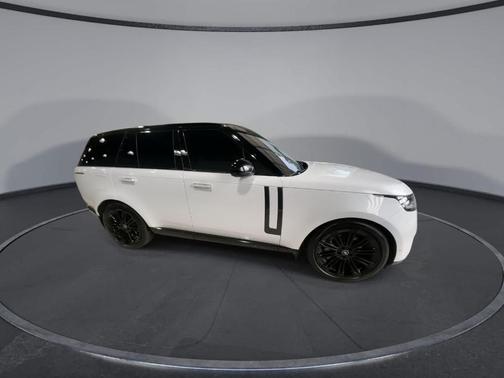 2023 Land Rover Range Rover P530 SE