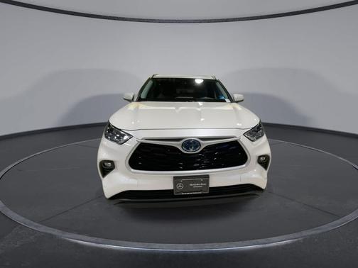 2020 Toyota Highlander Hybrid XLE