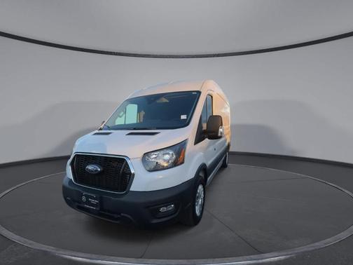 2025 Ford Transit-250 148 WB Medium Roof Cargo