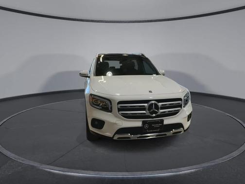 Polar White 2022 Mercedes-Benz GLB 250 Base 4MATIC