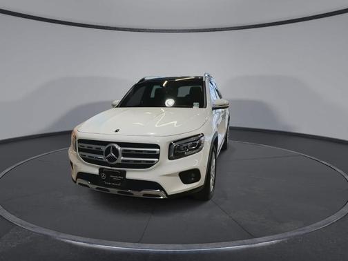 Polar White 2022 Mercedes-Benz GLB 250 Base 4MATIC
