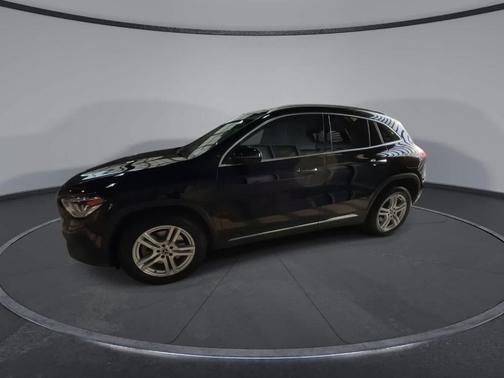 2021 Mercedes-Benz GLA 250 Base 4MATIC