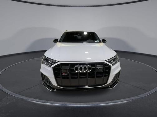 2023 Audi SQ7 4.0T Premium Plus