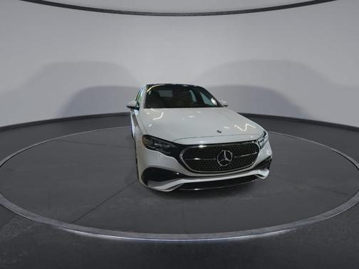 MANUFAKTUR Moonlight White Metallic 2025 Mercedes-Benz E-Class E 350 4MATIC