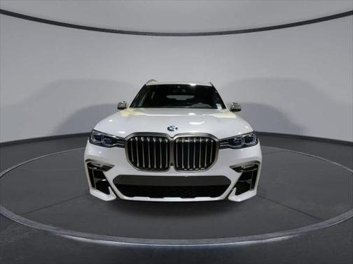2022 BMW X7 M50i
