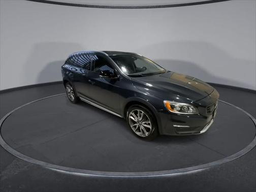 2015 Volvo V60 Cross Country T5