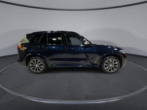 2023 BMW X5 M50i