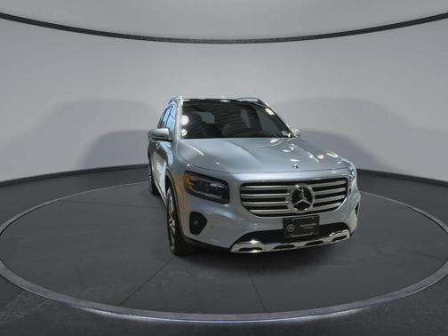 Cirrus Silver Metallic 2026 Mercedes-Benz GLB 250 Base 4MATIC